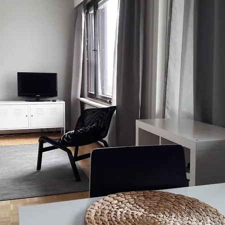 Northern Haven -studio Apartment, Self Check In, Free Wifi, Parking- Рованиеми