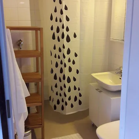 Northern Haven -studio Apartment, Self Check In, Free Wifi, Parking- Lägenhet